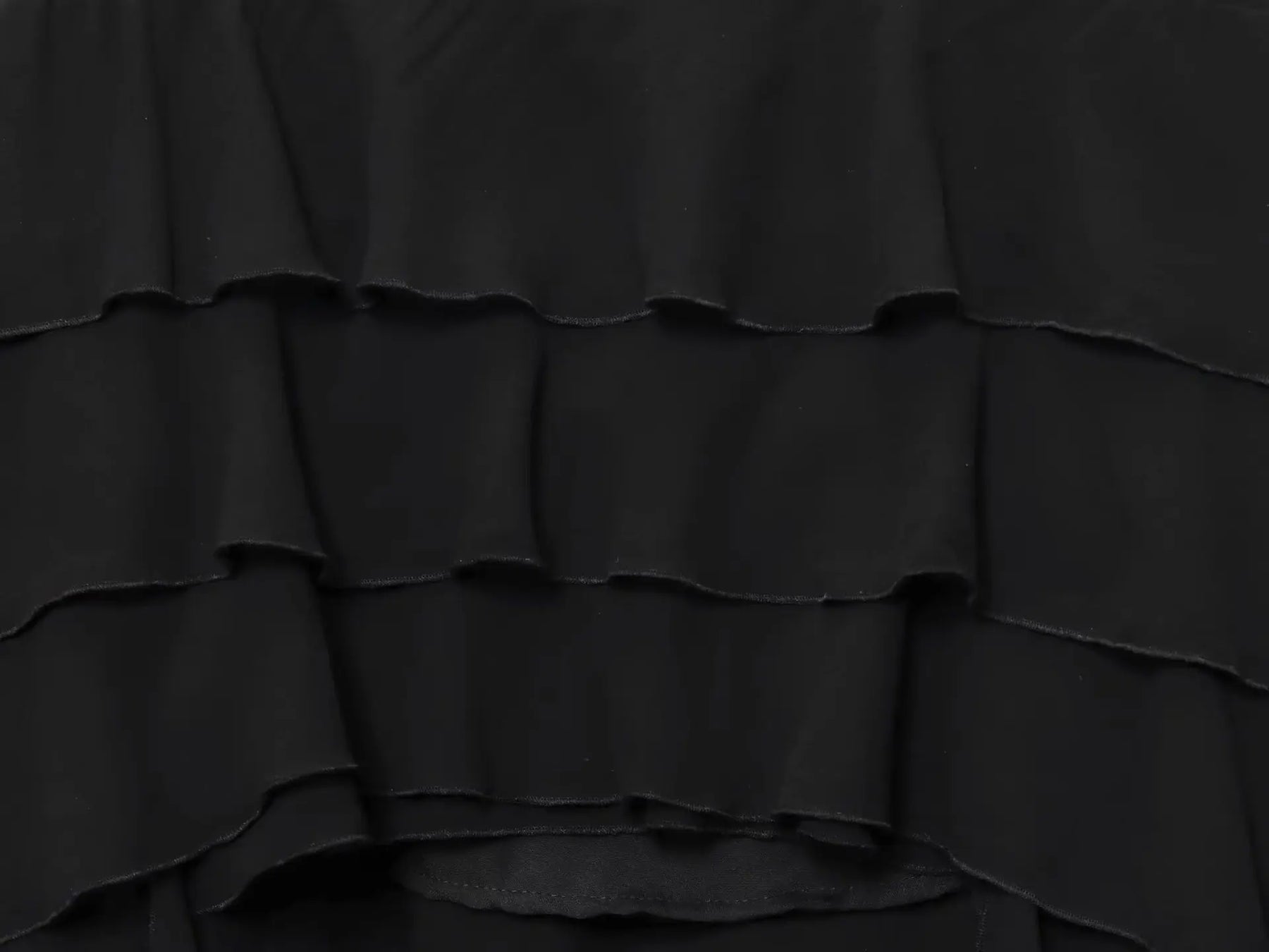 Roupas femininas 2025 verão novo produto estilo doce e picante em camadas decoração halter pescoço colarinho irregular vestido longo